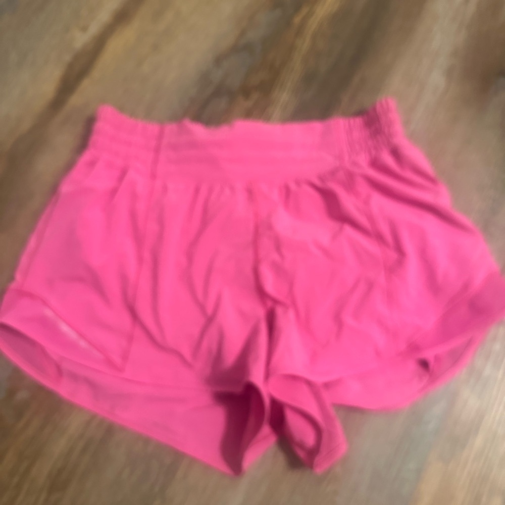 3 Lululemon Hotty Totty 2.5 High waisted Short